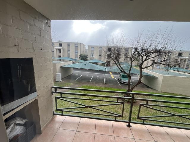 To Let 2 Bedroom Property for Rent in Vredekloof East Western Cape